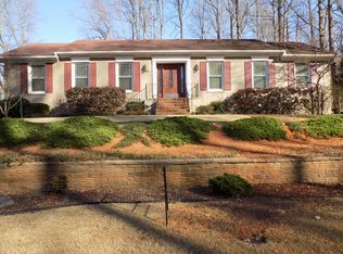 1618 Foxhollow Rd, Greensboro, NC 27410
