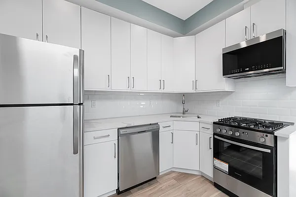 Rented by REAL New York | media 39