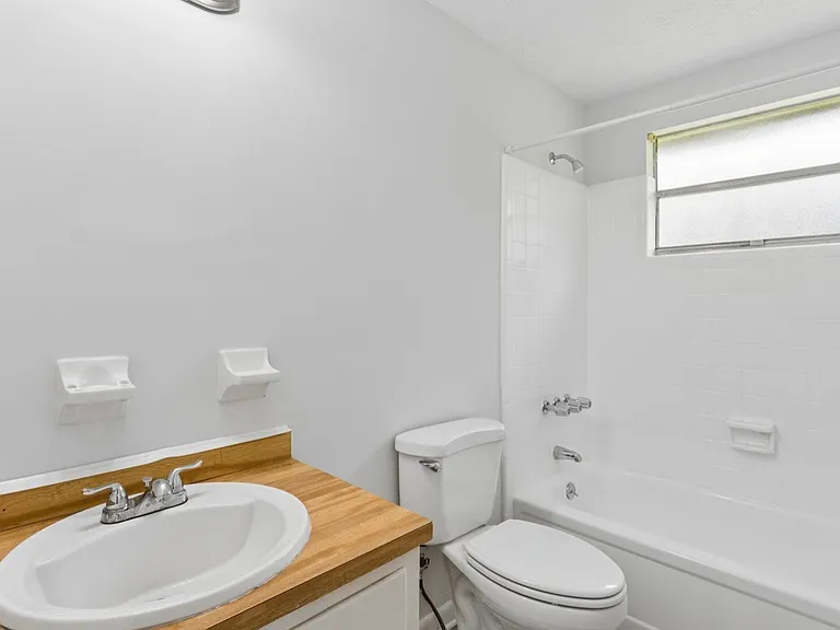 8428 Red Holly Ln — Photo 15