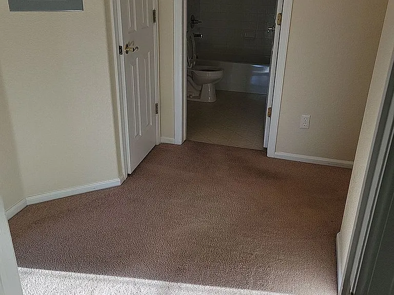 1703 Whitehall Dr #2-H — Photo 12