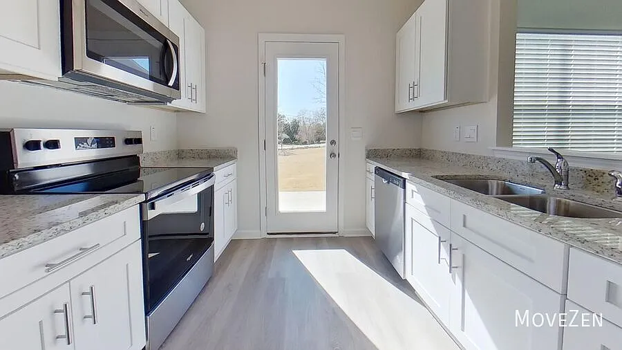 5403 Avery Dr, Trinity, NC 27370 Convenient Location & Small-Town Charm — Photo 2