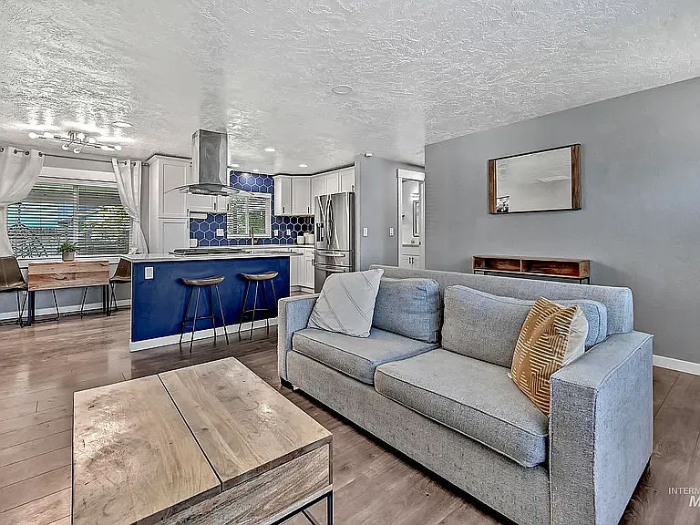 10818 W Marlinwood Dr — Photo 5