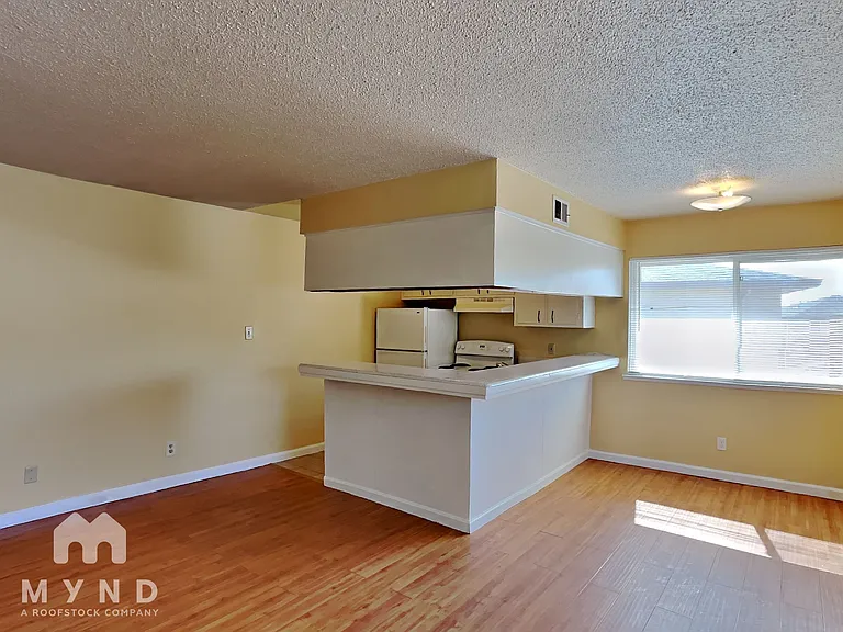 4137 Apostolo Cir #4 — Photo 3
