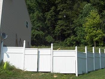 2nd image of 1025 Lily Ln