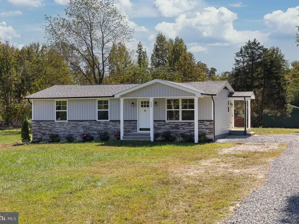 200 Three Cedars Ln, Fredericksburg, VA 22407