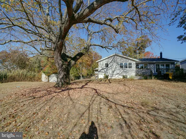 1546 Ridgely Dr, Edgewater, MD 21037