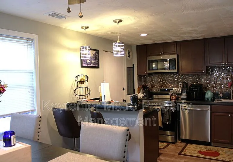 1806 Palmer Park Rd — Photo 8