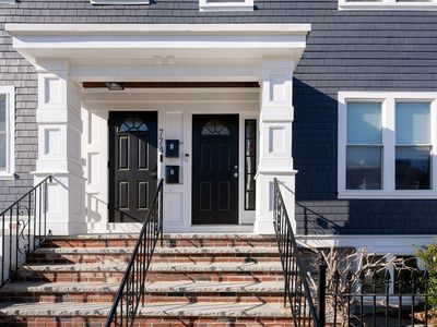 776 E 4th St #2, South Boston, MA, 02127