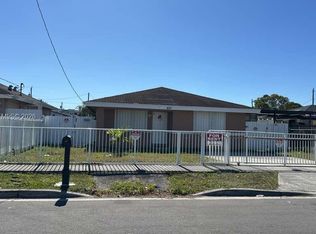 455 NW 14th St, Florida City, FL 33034