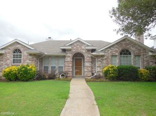 3104 Riverview Dr, Mesquite, TX 75181