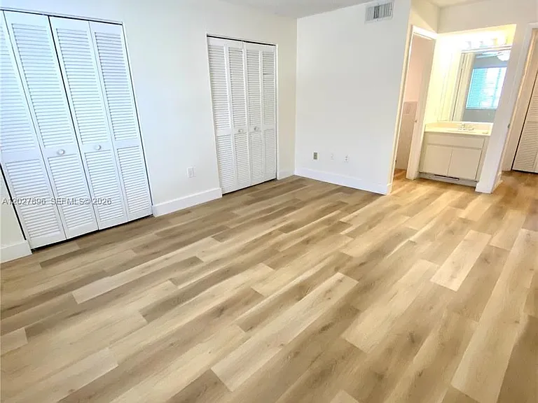 2212 W 74th St #101-28 — Photo 22