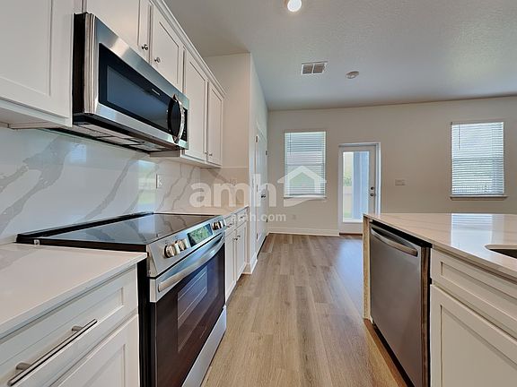 3rd image of 6794 Atlantic Beach Ave