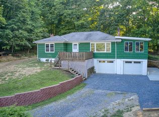 301 Old Post Rd, Marlboro, NY 12542