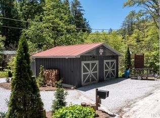 204 Lance Rd, Cashiers, NC 28717