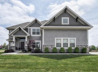 14138 Belrive Cir, Basehor, KS 66007