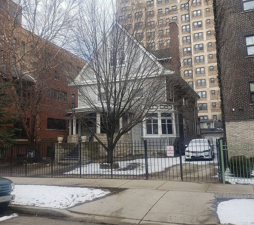 1st image of 6233 N Winthrop Ave
