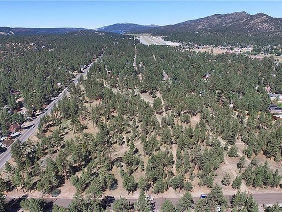 5th image of 601 W Big Bear Blvd