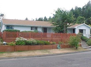 2219 12th Ct, North Bend, OR