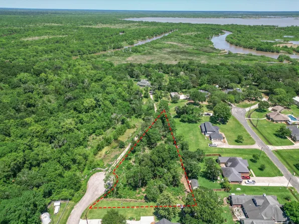 0 Lost Lake Dr, Mont Belvieu, TX 77523