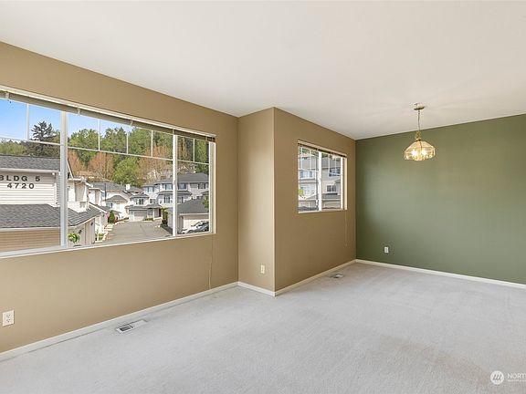 3rd image of 4726 Mill Pond Drive SE #601