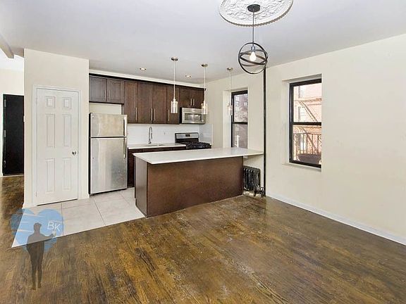 2nd image of 265 Quincy St #3AS