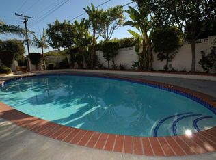 1851 Samar Dr, Costa Mesa, CA 92626