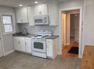 1028 Navaho Pl, Louisville, KY 40215