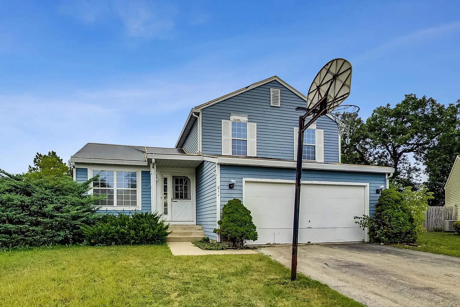 211 Mary Ct photo 1