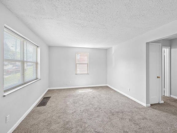 4th image of 109 Glenridge