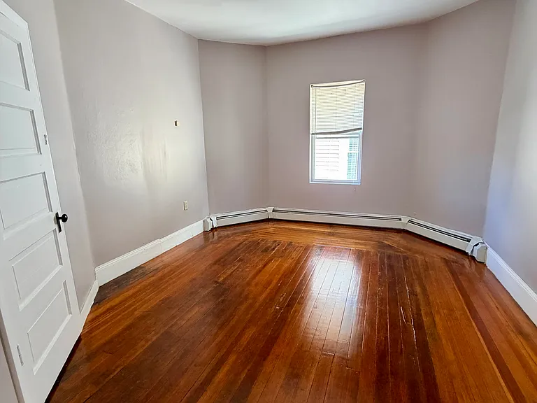 11 Hanover St #2 — Photo 14