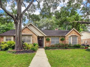 12511 Stafford Springs Dr, Houston, TX 77077