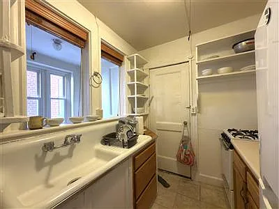 8 Craigie Cir #10 — Photo 13