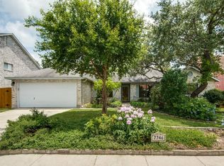 7746 Falcon Oak Dr, San Antonio, TX 78249