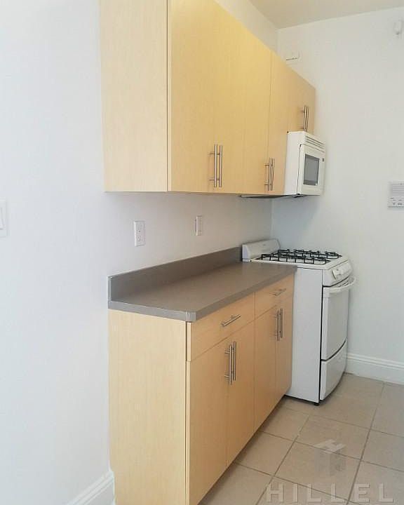 1st image of 4309 47th Ave #5D