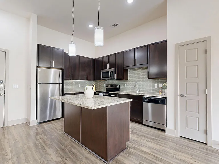 The Flats at Palisades — Photo 78