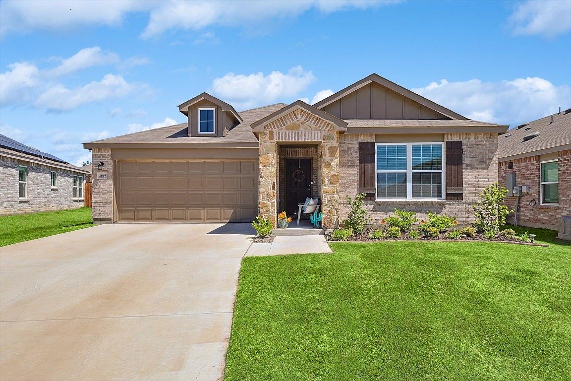 2005 Winding Creek Way, Denton, TX 76208 | MLS #20581064 | Zillow