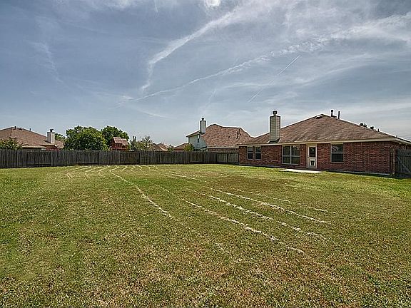 HUGE Back Yard