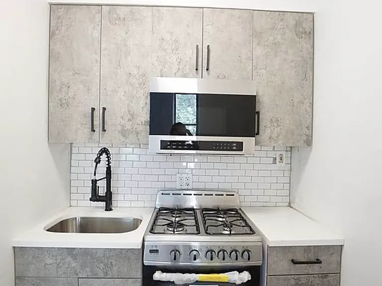 160 W 130th St #3F — Photo 1