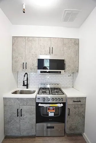 160 W 130th St #3F Photo 1 160 W 130th St #3F Photo 1