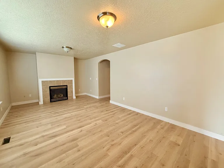 1779 N Veridian Ave — Photo 6
