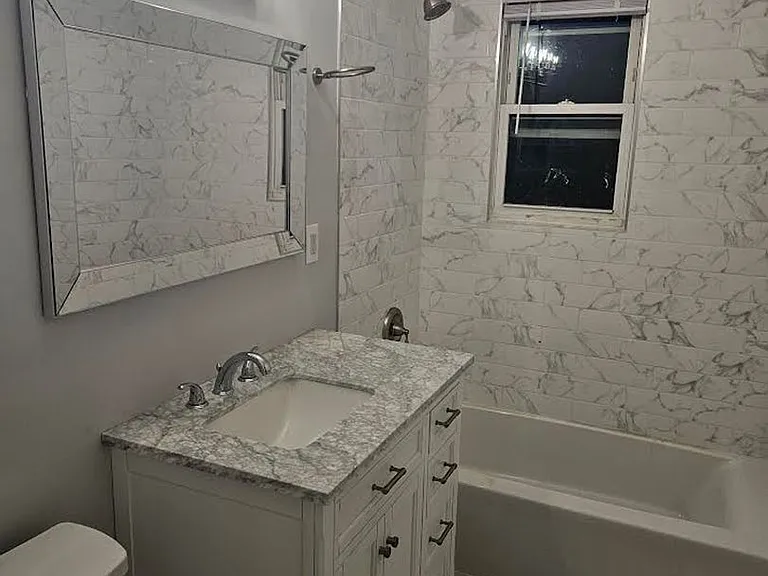 Jefferson Apartments — Photo 18