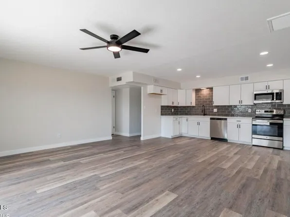 8304 N 55th Avenue, Glendale, AZ 85302