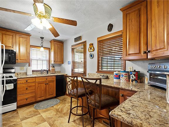 2nd image of 711 Ascension Dr W