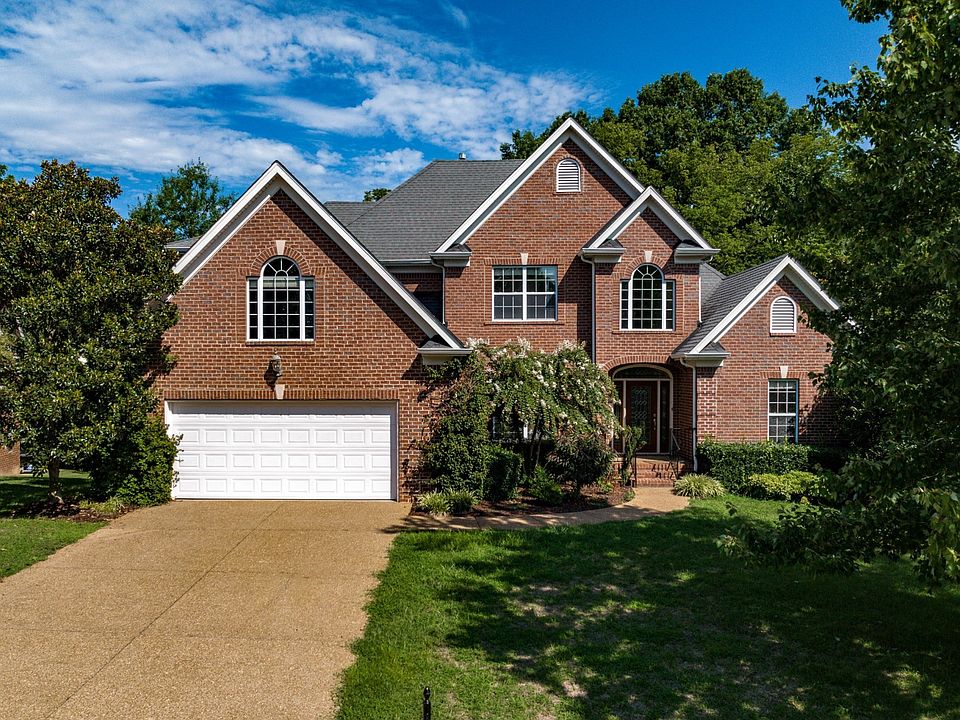 1st image of 1564 Red Oak Ln