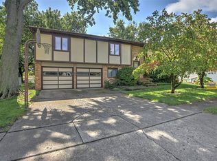 4873 White Oak Ln, Decatur, IL 62521