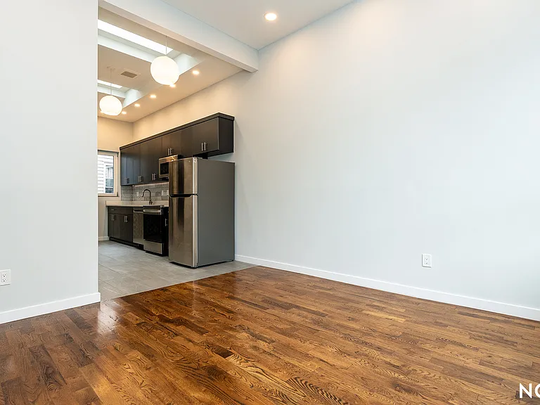 1628 Summerfield St #2B — Photo 5