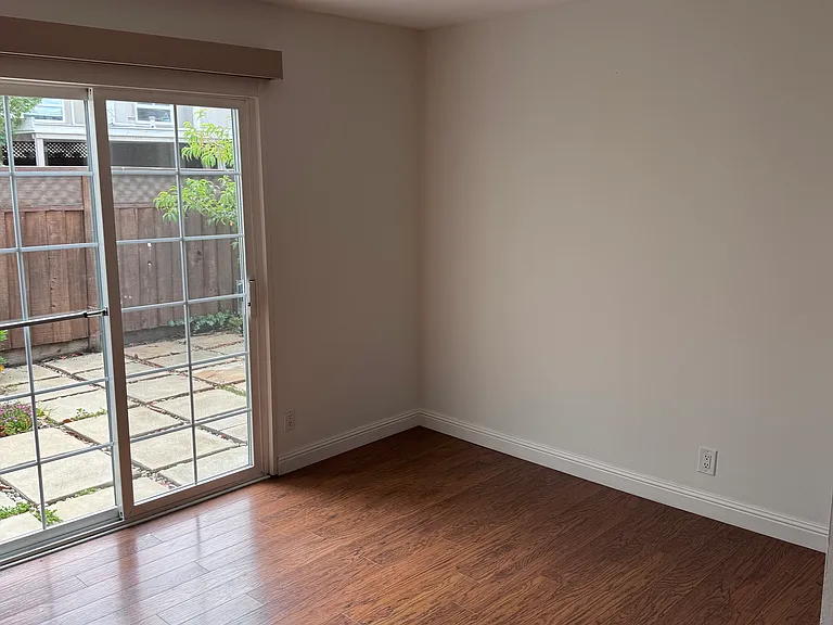 315 Garden Creek Pl — Photo 9