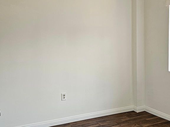 5th image of 6824 Radford Ave APT 1