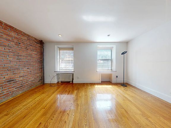 3rd image of 67 E 7th St APT 1A