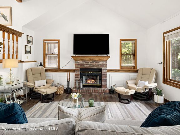 3rd image of 56 Sagewood Ct